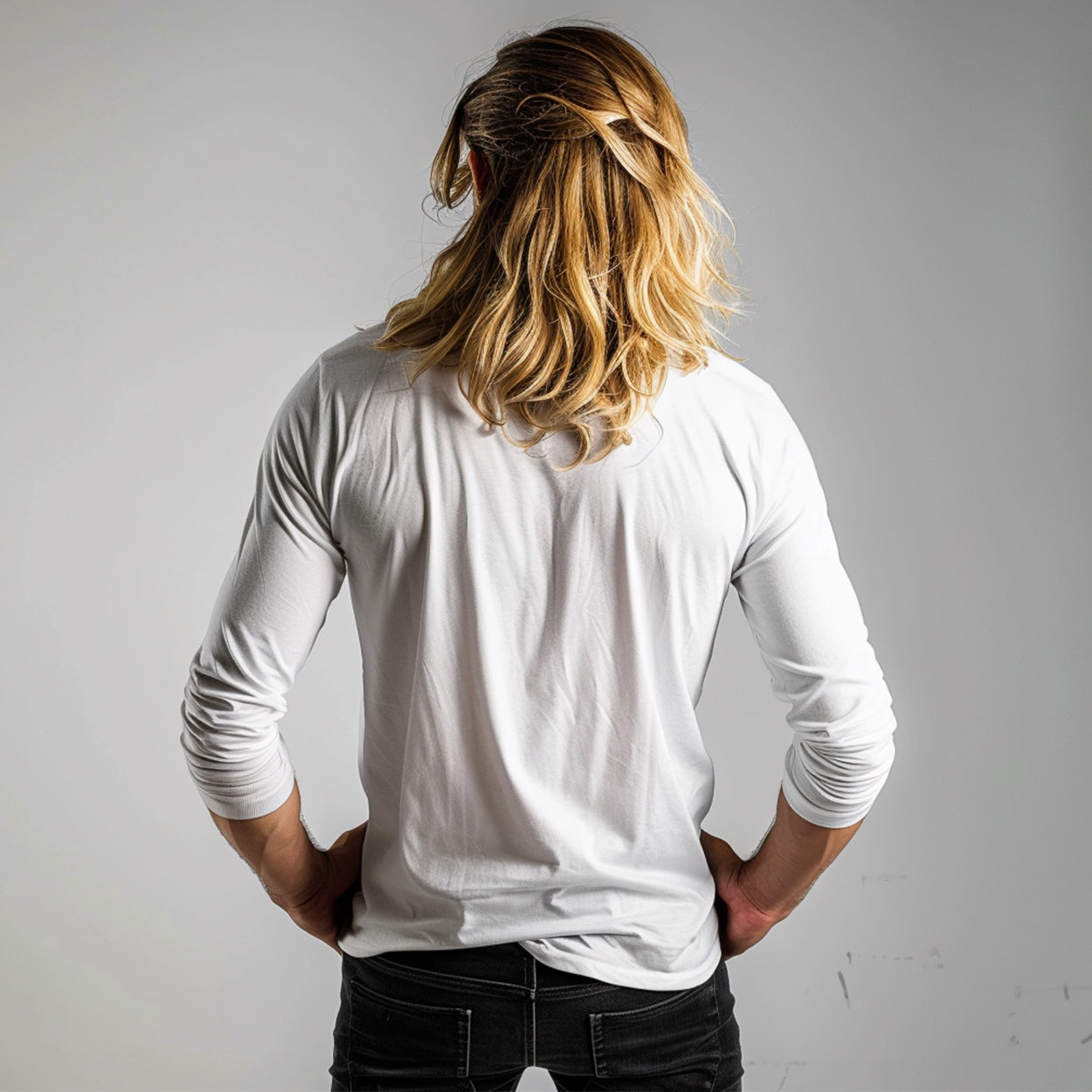 Roundneck_Whitefullsleeve_Men_180basics